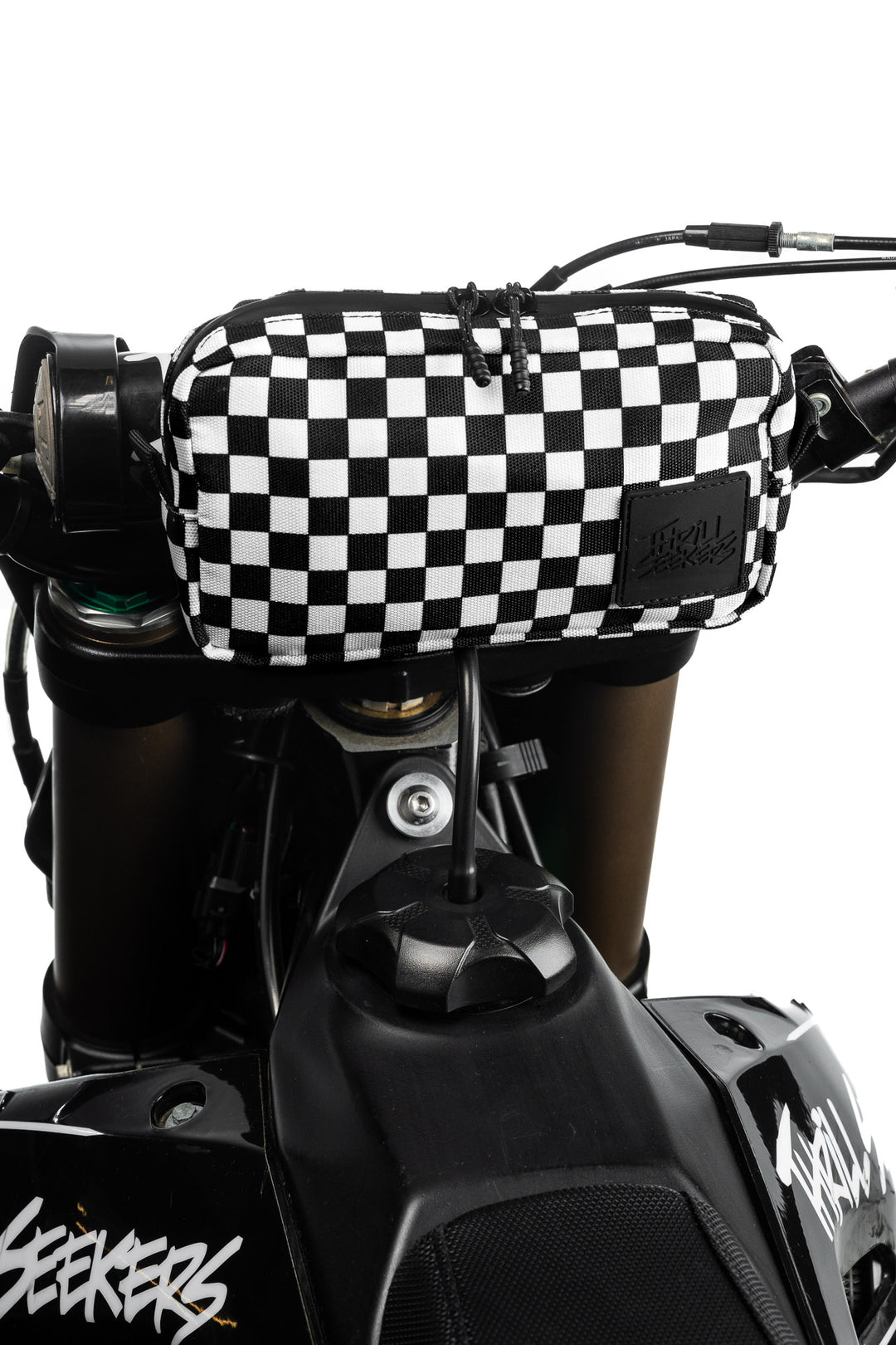 THRILL SEEKERS Bar Bag V2 – Checkered