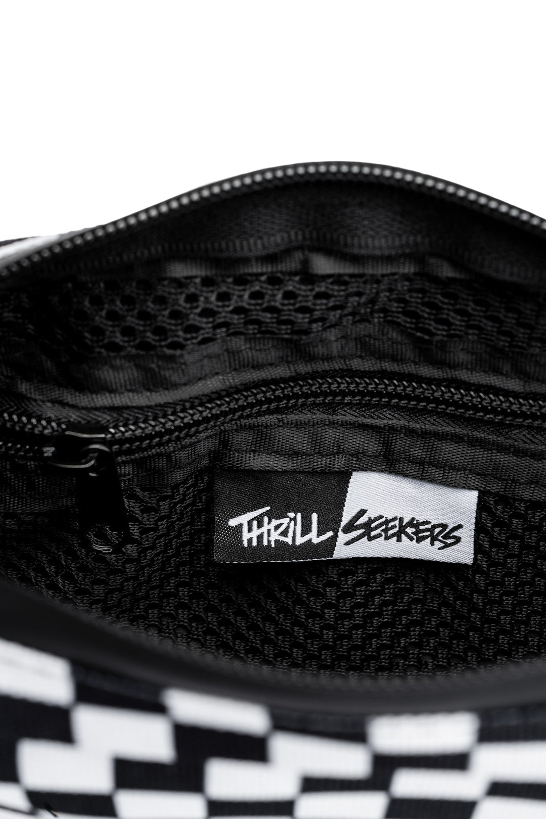 THRILL SEEKERS Bar Bag V2 – Checkered